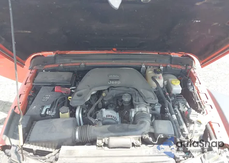 2018 Jeep Wrangler Unlimited Rubicon 4X4 z USA, uszkodzony, nr VIN 1C4HJXFG8JW170506